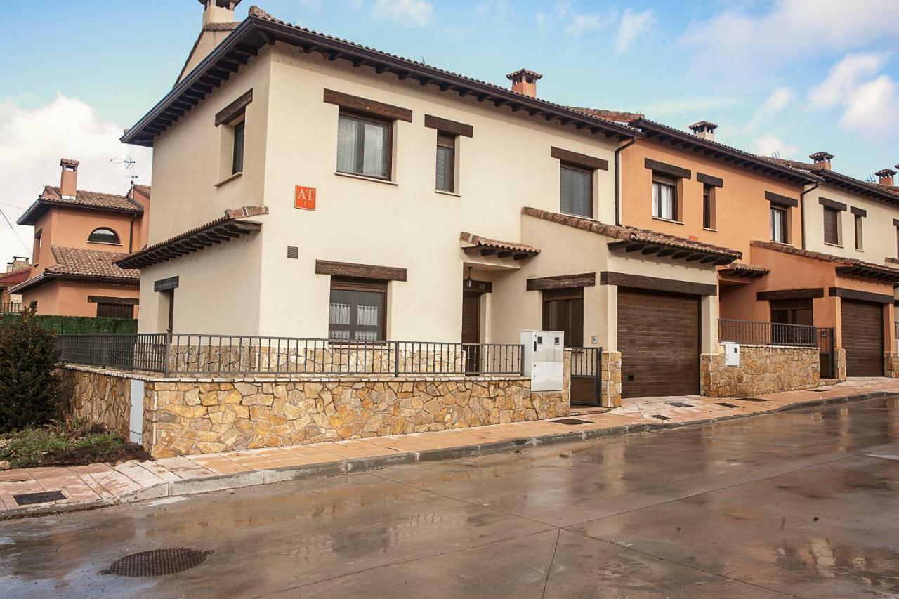Apartamento El Palomar Ayllón المظهر الخارجي الصورة